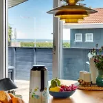 3 Bedroom Awesome In *