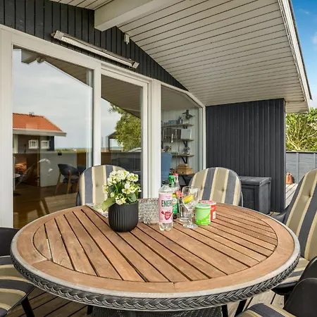 3 Bedroom Awesome In Børkop