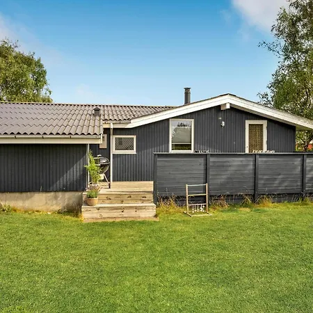 Vakantiehuis 3 Bedroom Awesome In Børkop