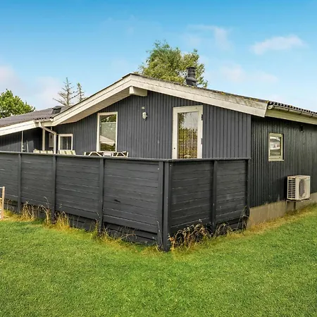 3 Bedroom Awesome In Børkop