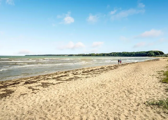 3 Bedroom Awesome In Casa vacanze *